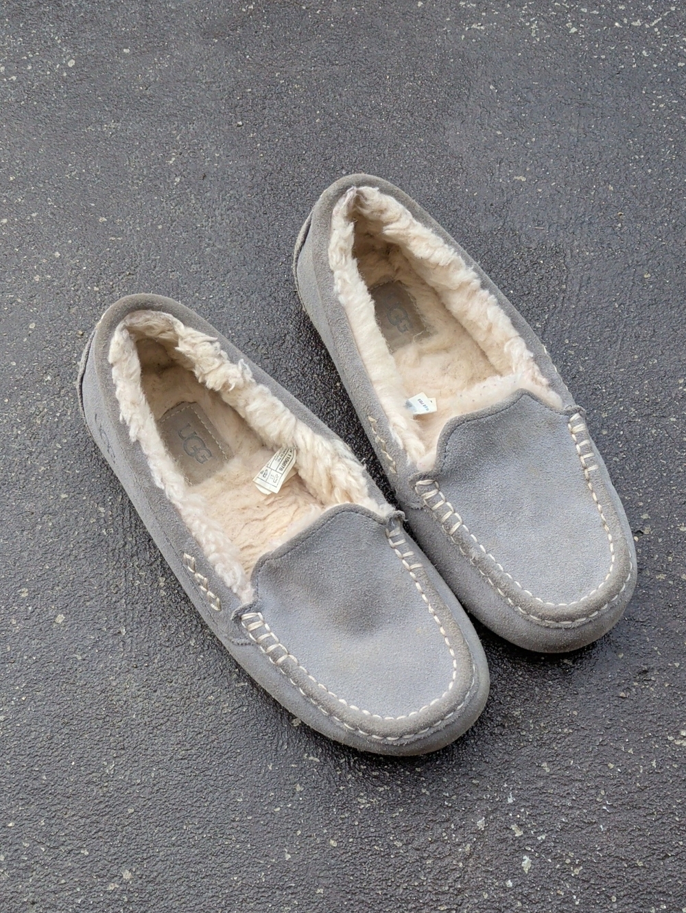 UGG Ansley Women's Light Gray Suede Sheepskin Moccasins
